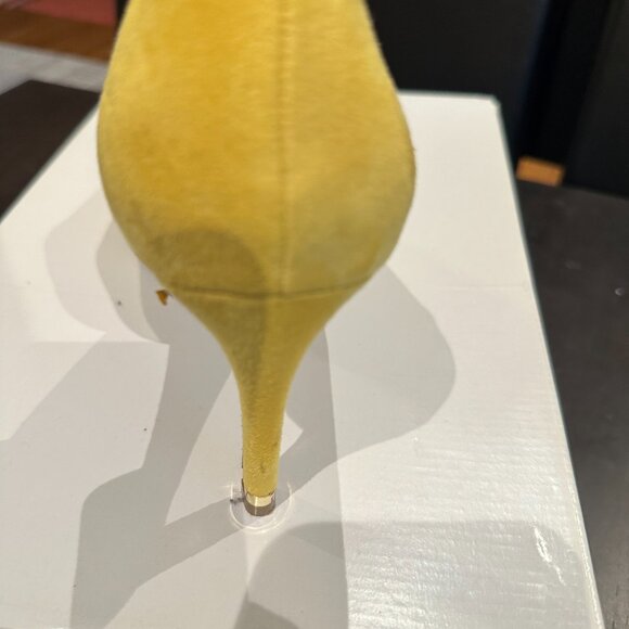 Sexy Stilletto1 - Picture 4 of 5